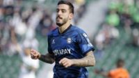 ¿Por qué fue sustituido Joselu en el minuto 54?