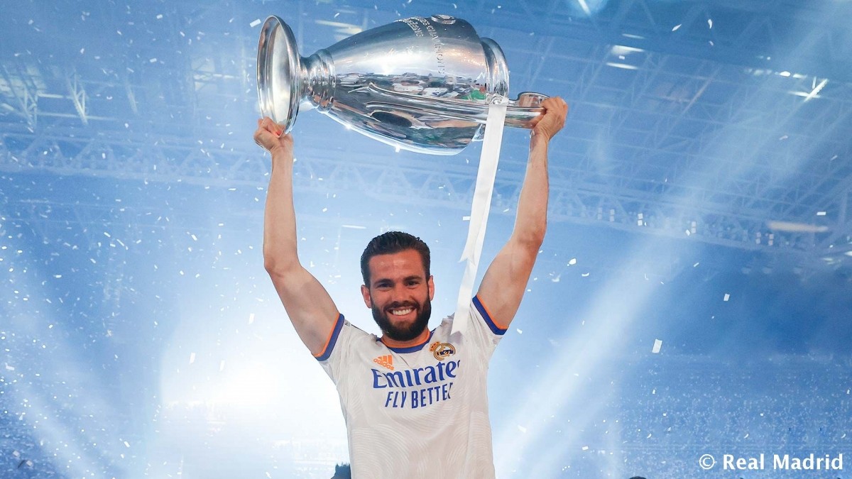 Nacho renueva con el Real Madrid Nacho renueva con el Real Madrid