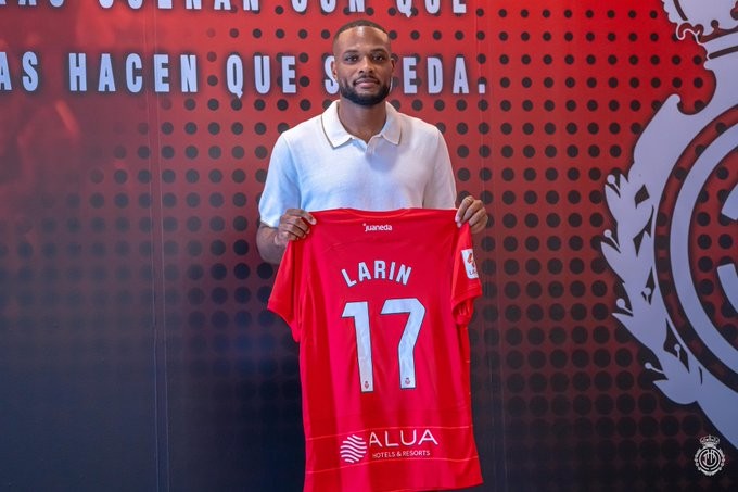 OFICIAL: Cyle Larin nuevo fichaje del Mallorca