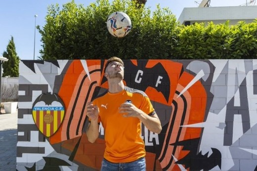 Baja importante por lesión en la delantera del Valencia, 3-4 meses de baja