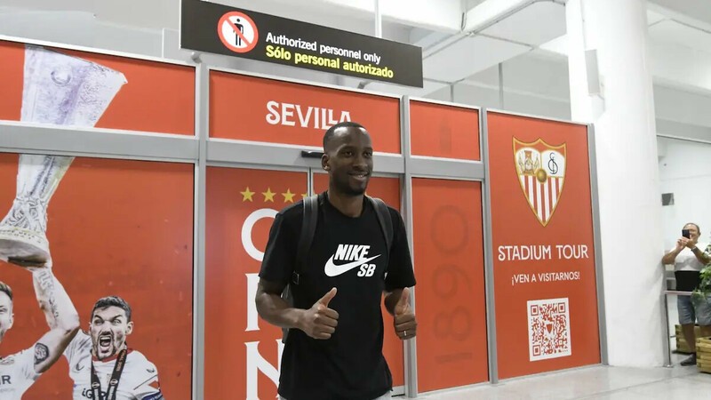 ¿Quién es Dodi Lukebakio? Nuevo delantero del Sevilla. ¿Quién es Dodi Lukebakio? Nuevo delantero del Sevilla.