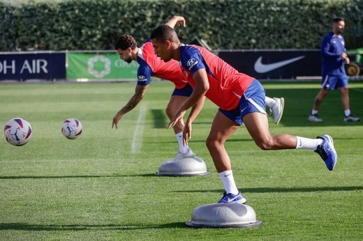 Preocupación en el Atlético con Samuel Lino y alegría con Giménez