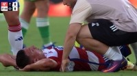 Myrto Uzuni cae lesionado