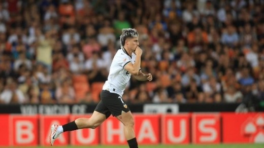¡Baja de última hora para el Valencia! ¡Gayà entra en convocatoria!