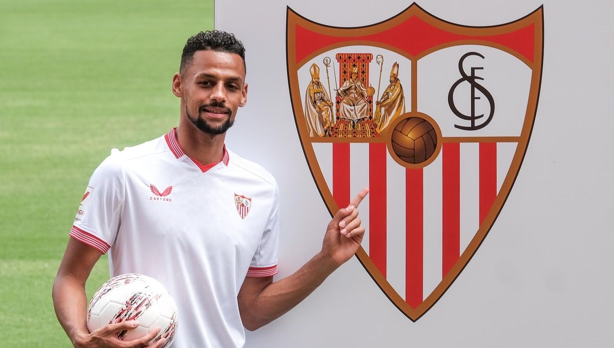 Baja de última hora en la convocatoria sevillista Baja de última hora en la convocatoria sevillista