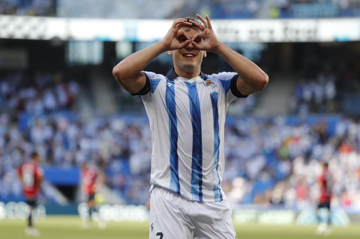Barrenetxea habla de sus molestias, el Benfica y Di María Barrenetxea habla de sus molestias, el Benfica y Di María