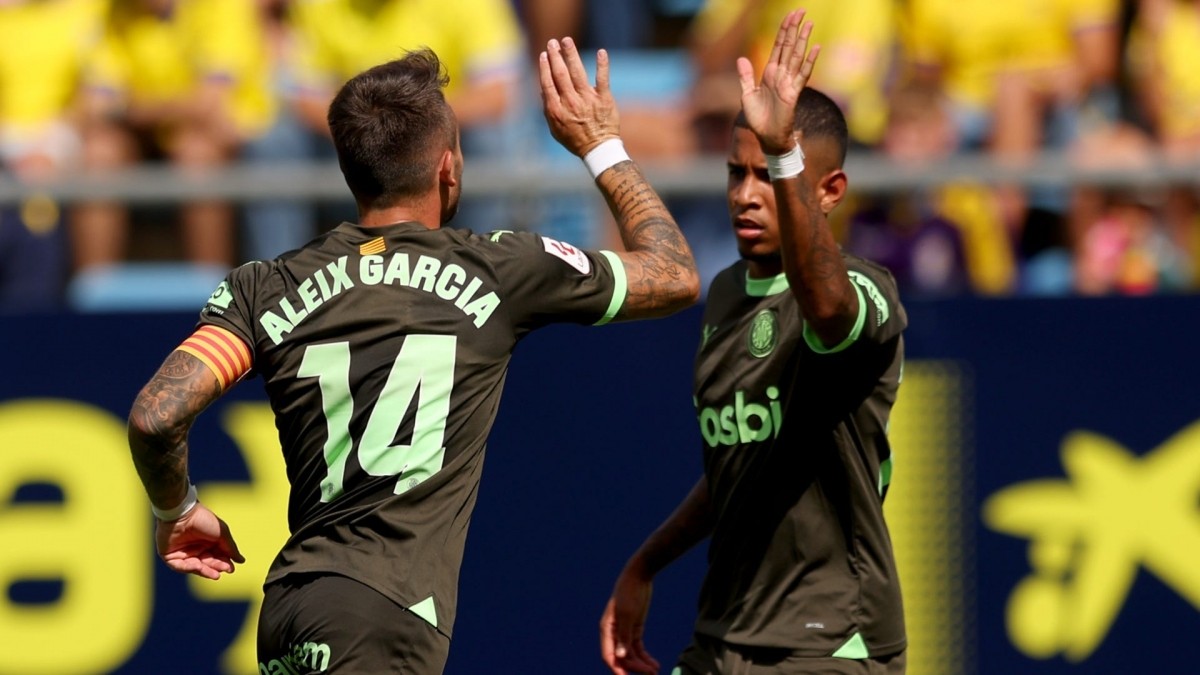 Savinho se retira con problemas musculares ante el Rayo Vallecano Savinho se retira con problemas musculares ante el Rayo Vallecano