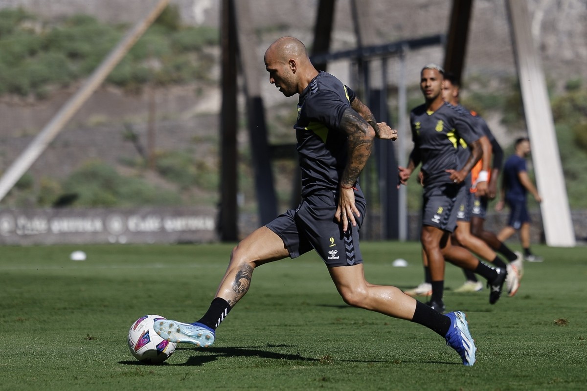 Sandro está de vuelta. ¿Tiene sitio en el once de la UD? Jugadores afectados por su vuelta. Sandro está de vuelta. ¿Tiene sitio en el once de la UD? Jugadores afectados por su vuelta.