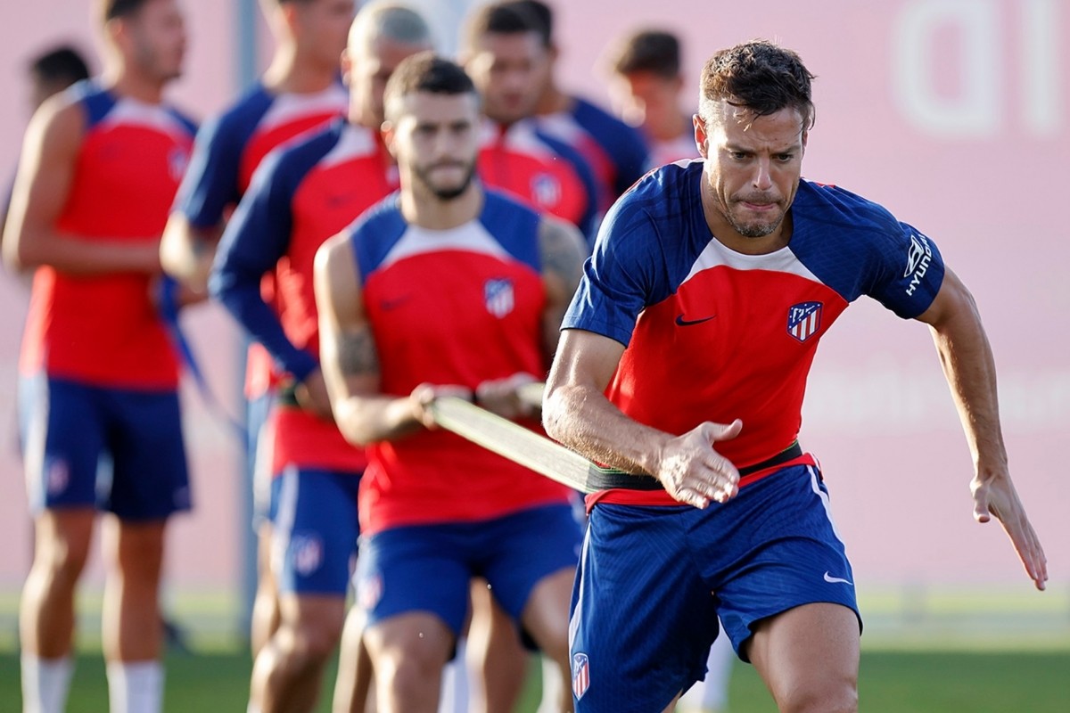 Azpilicueta podría ser titular ante el Mallorca según MARCA Azpilicueta podría ser titular ante el Mallorca según MARCA