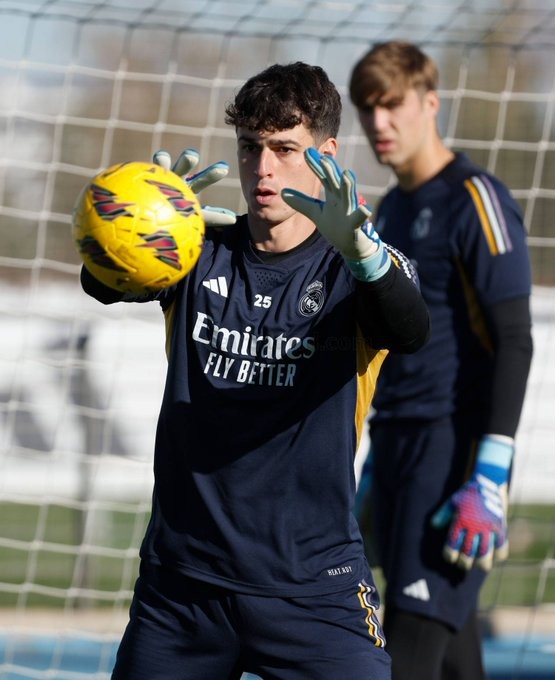 Entrenamiento Real Madrid: Kepa vuelve a trabajar con el grupo y Valverde regresa de su selección