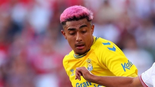 Julián Araujo vuelve al once, ¿Apostamos por él?