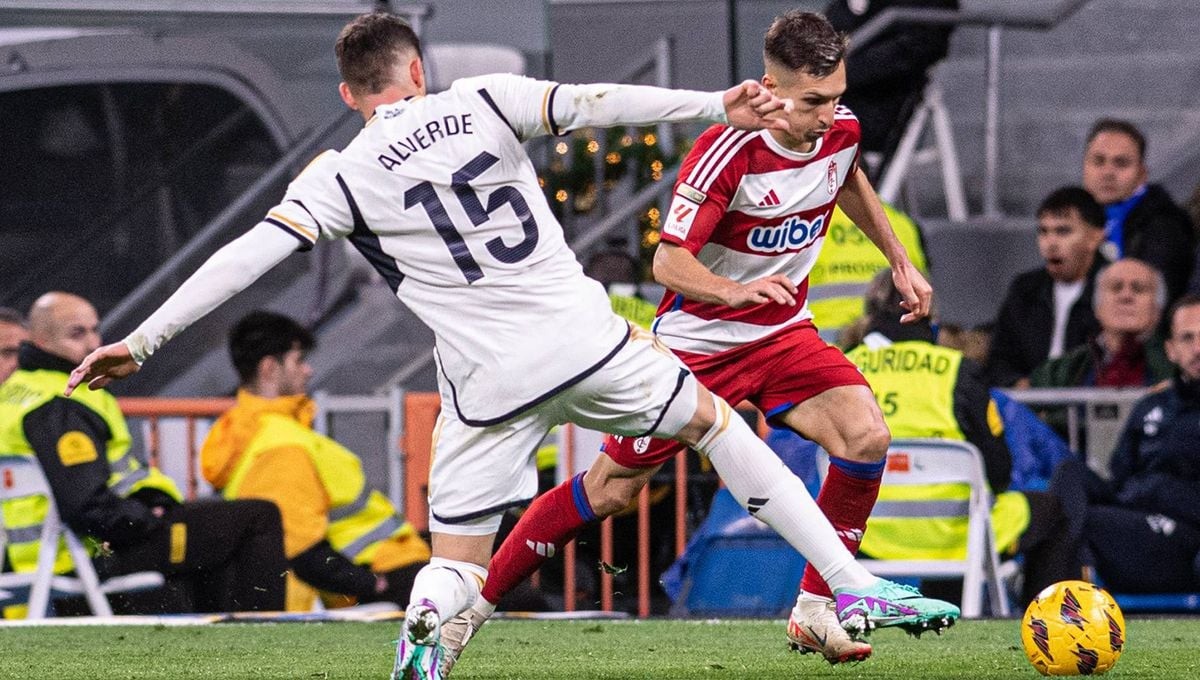 Alexander Medina explica las lesiones de Bryan Zaragoza, Gonzalo Villar y Raúl Fernández Alexander Medina explica las lesiones de Bryan Zaragoza, Gonzalo Villar y Raúl Fernández