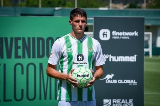 El jugador que podría salir del Real Betis en el mercado de invierno, ¿Chollo fantasy a la vista?