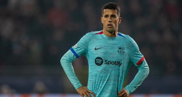 Cancelo podría sufrir una lesión de rodilla