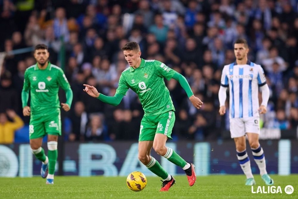Dos nuevas bajas confirmadas en el Real Betis para enfrentarse al Granada