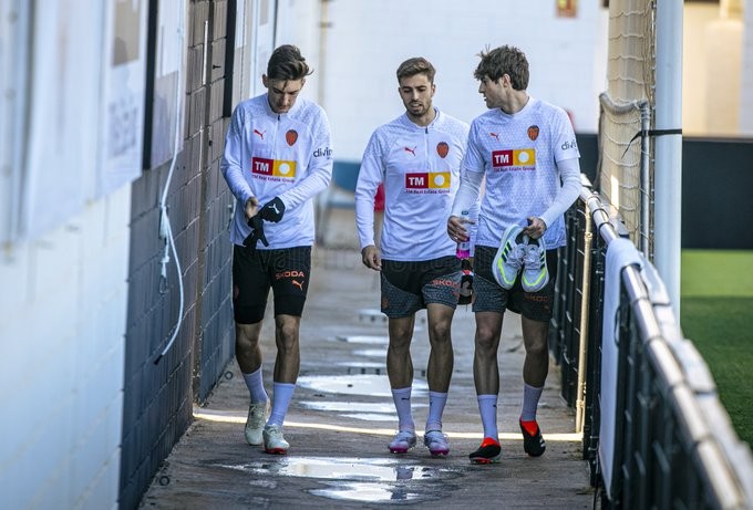 Novedades con Gayà, Yaremchuk y Gabriel Paulista Novedades con Gayà, Yaremchuk y Gabriel Paulista