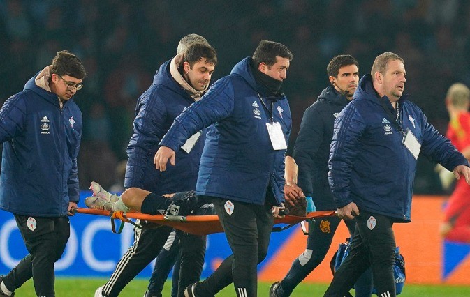 Aihen Muñoz podría sufrir una lesión grave Aihen Muñoz podría sufrir una lesión grave