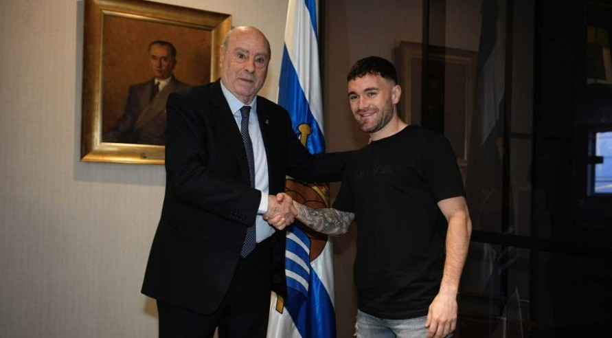 OFICIAL: Javi Galán llega cedido a la Real Sociedad OFICIAL: Javi Galán llega cedido a la Real Sociedad