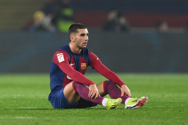 Ferran Torres se retira lesionado ante Osasuna Ferran Torres se retira lesionado ante Osasuna
