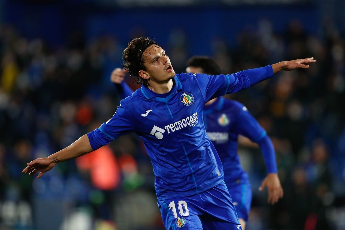 ¡El Bournemouth cerca de cerrar el fichaje de Enes Ünal en el último día de mercado! ¡El Bournemouth cerca de cerrar el fichaje de Enes Ünal en el último día de mercado!