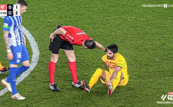 Gündogan abandona el terreno de juego lesionado Gündogan abandona el terreno de juego lesionado