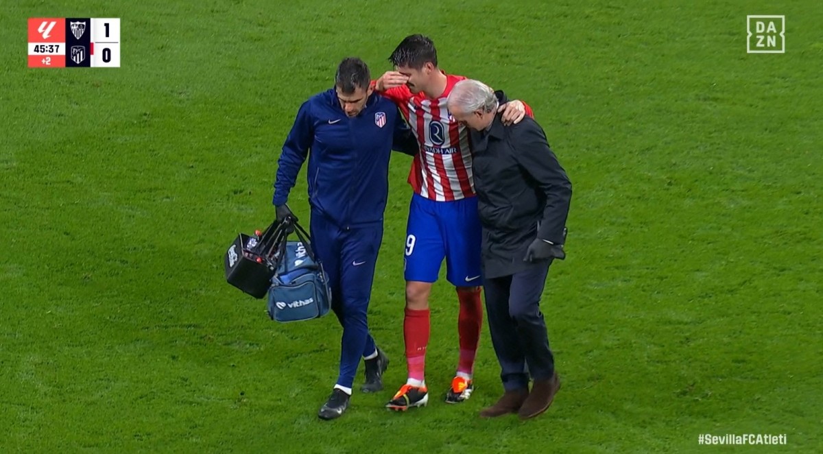 Morata cae lesionado de la rodilla ante el Sevilla
