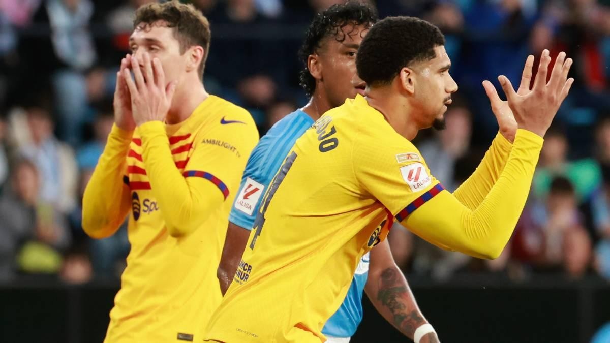 ¿Por qué Araujo fue sustituido en el descanso ante el Celta de Vigo? ¿Existe lesión? ¿Por qué Araujo fue sustituido en el descanso ante el Celta de Vigo? ¿Existe lesión?