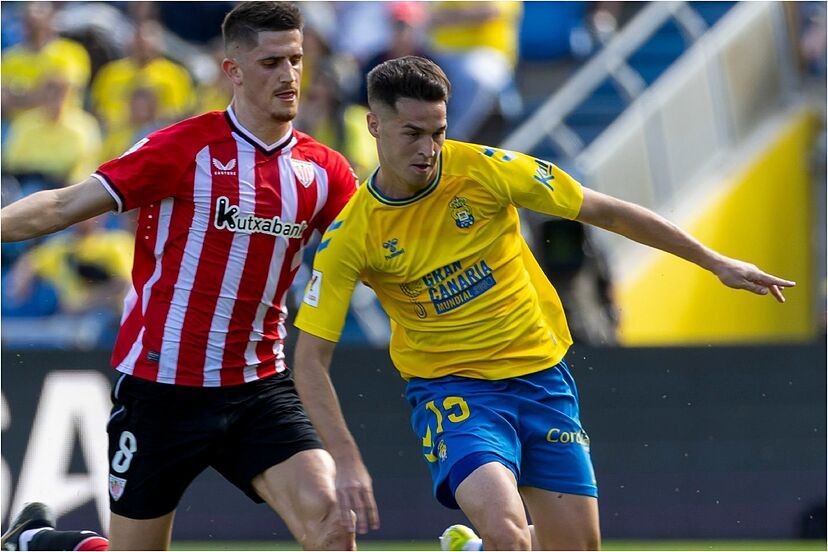 El Manchester City llama a la UD Las Palmas por este defensa y el Girona se frota las manos El Manchester City llama a la UD Las Palmas por este defensa y el Girona se frota las manos