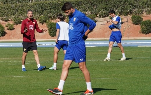 Robertone terminó con molestias el encuentro frente al Sevilla