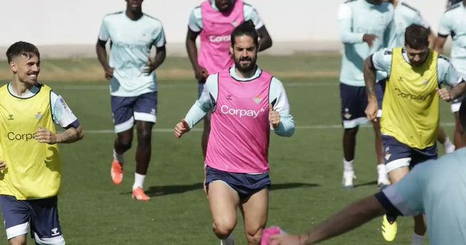 Última hora sobre Isco Alarcón y nueva baja en el entrenamiento del Betis Última hora sobre Isco Alarcón y nueva baja en el entrenamiento del Betis