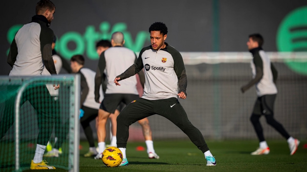 Nueva baja en el entrenamiento del Barcelona Nueva baja en el entrenamiento del Barcelona