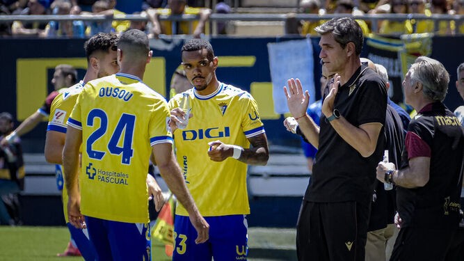 El Cádiz planea bastantes cambios en el once para enfrentarse al Real Madrid El Cádiz planea bastantes cambios en el once para enfrentarse al Real Madrid