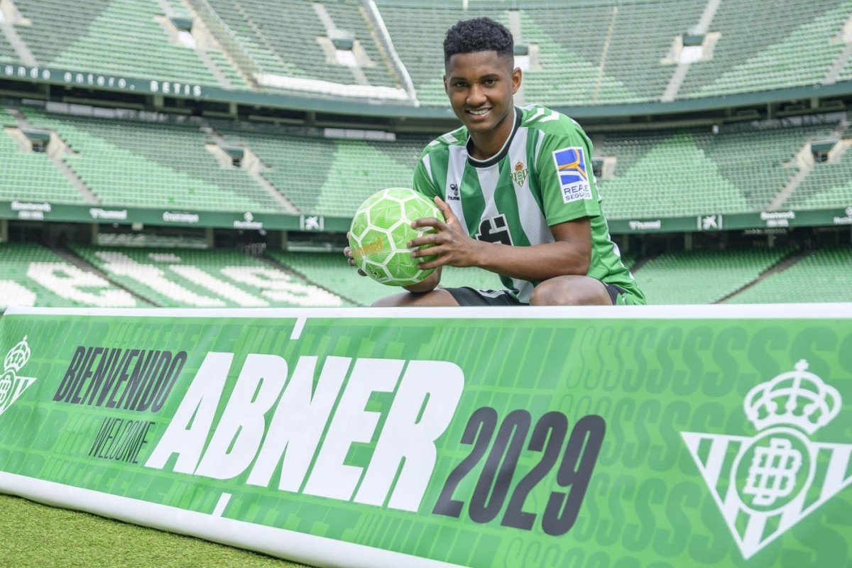 Abner Vinicius al Olympique de Lyon por 8 millones de euros Abner Vinicius al Olympique de Lyon por 8 millones de euros