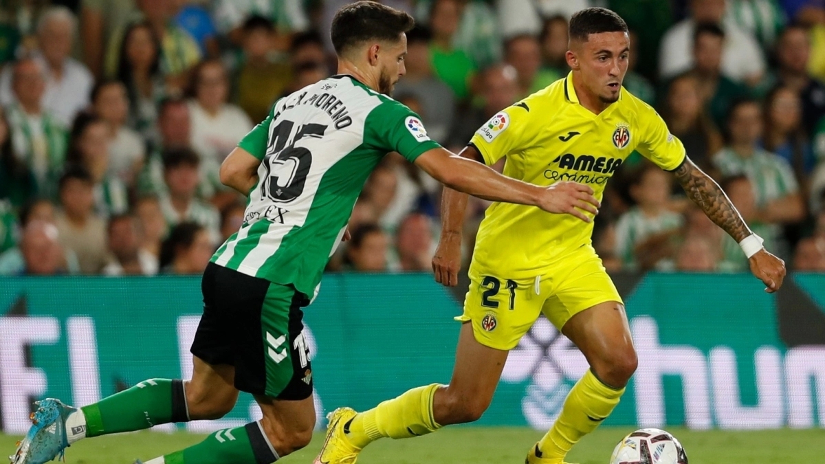 La disputa entre Villarreal y Real Betis por el defensor Vitao La disputa entre Villarreal y Real Betis por el defensor Vitao