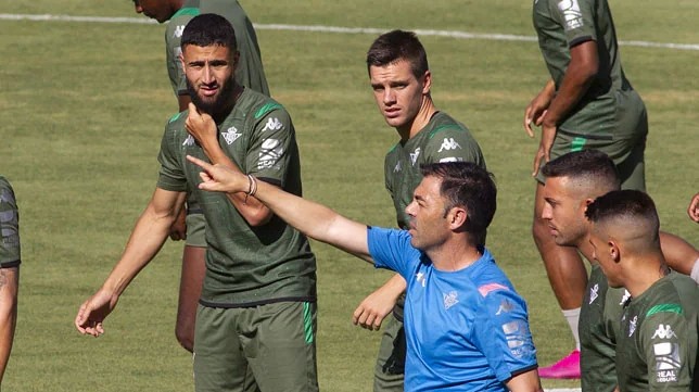 Fekir está en venta y el Betis sigue pendiente de Lo Celso Fekir está en venta y el Betis sigue pendiente de Lo Celso