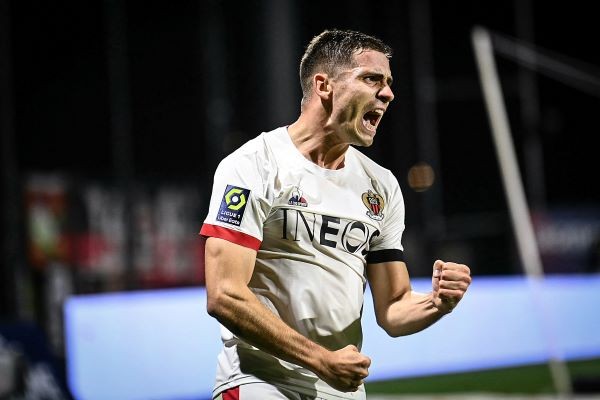 El Real Betis cierra su primer fichaje del mercado El Real Betis cierra su primer fichaje del mercado