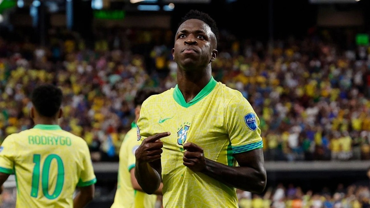 Vinicius sigue a lo suyo y hace un partidazo ante Paraguay Vinicius sigue a lo suyo y hace un partidazo ante Paraguay