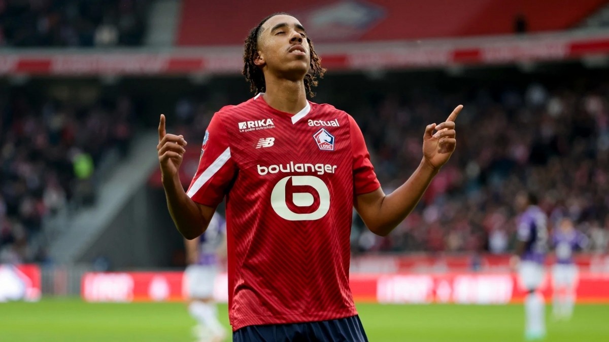 Yoro, muy cerca del Real Madrid (incluye video-análisis) Yoro, muy cerca del Real Madrid (incluye video-análisis)