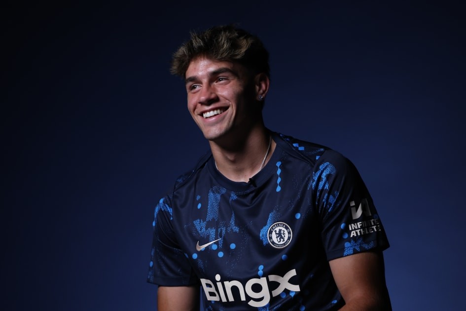 Marc Guiu podría volver a LaLiga cedido tras marcharse al Chelsea Marc Guiu podría volver a LaLiga cedido tras marcharse al Chelsea