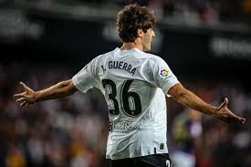 El Girona va con todo a por Javi Guerra El Girona va con todo a por Javi Guerra