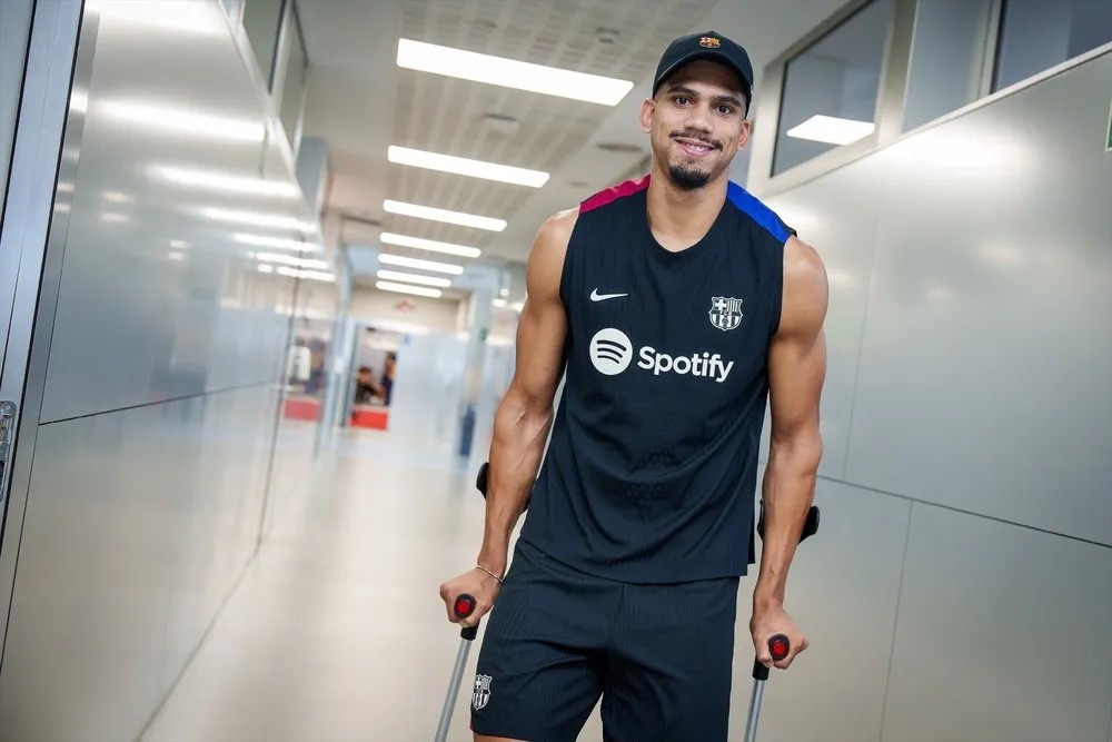 El Barcelona no inscribirá a Ronald Araujo El Barcelona no inscribirá a Ronald Araujo