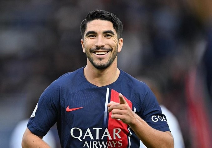 Carlos Soler podría volver a LaLiga de la mano de la Real Sociedad Carlos Soler podría volver a LaLiga de la mano de la Real Sociedad