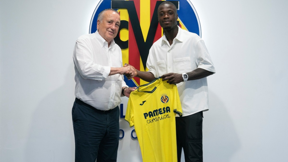 ¡El Villarreal hace oficial a uno de los fichajes más random del mercado! ¡El Villarreal hace oficial a uno de los fichajes más random del mercado!
