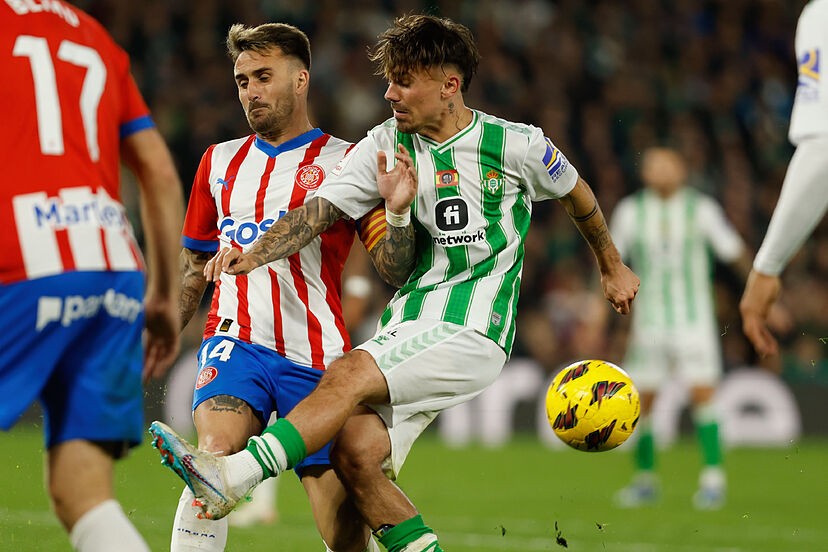 El Real Betis negocia la salida de este centrocampista El Real Betis negocia la salida de este centrocampista