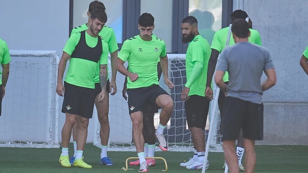 Entrenamiento del Real Betis: Isco Alarcón, Abde, Ayoze Pérez y Bakambu Entrenamiento del Real Betis: Isco Alarcón, Abde, Ayoze Pérez y Bakambu