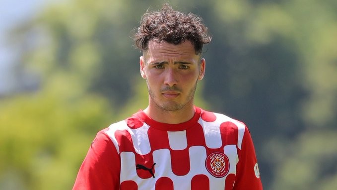 Arnau Martínez decide su futuro ¿Girona o Premier League? Arnau Martínez decide su futuro ¿Girona o Premier League?