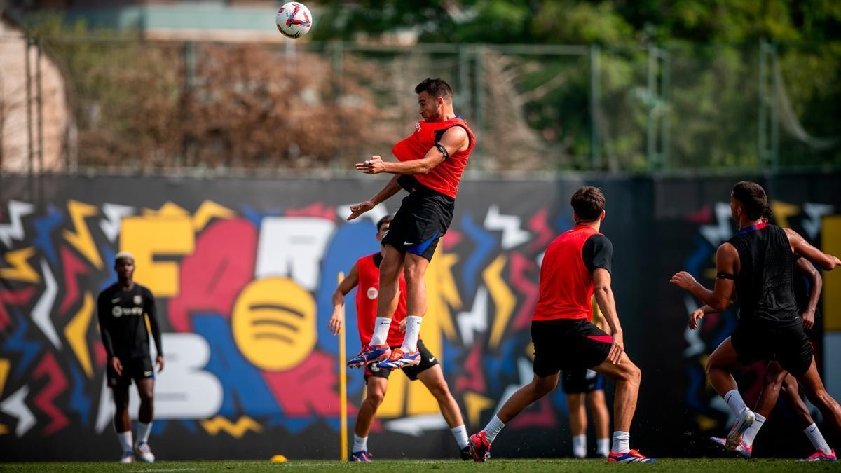 Baja inesperada en el entrenamiento del Barcelona Baja inesperada en el entrenamiento del Barcelona
