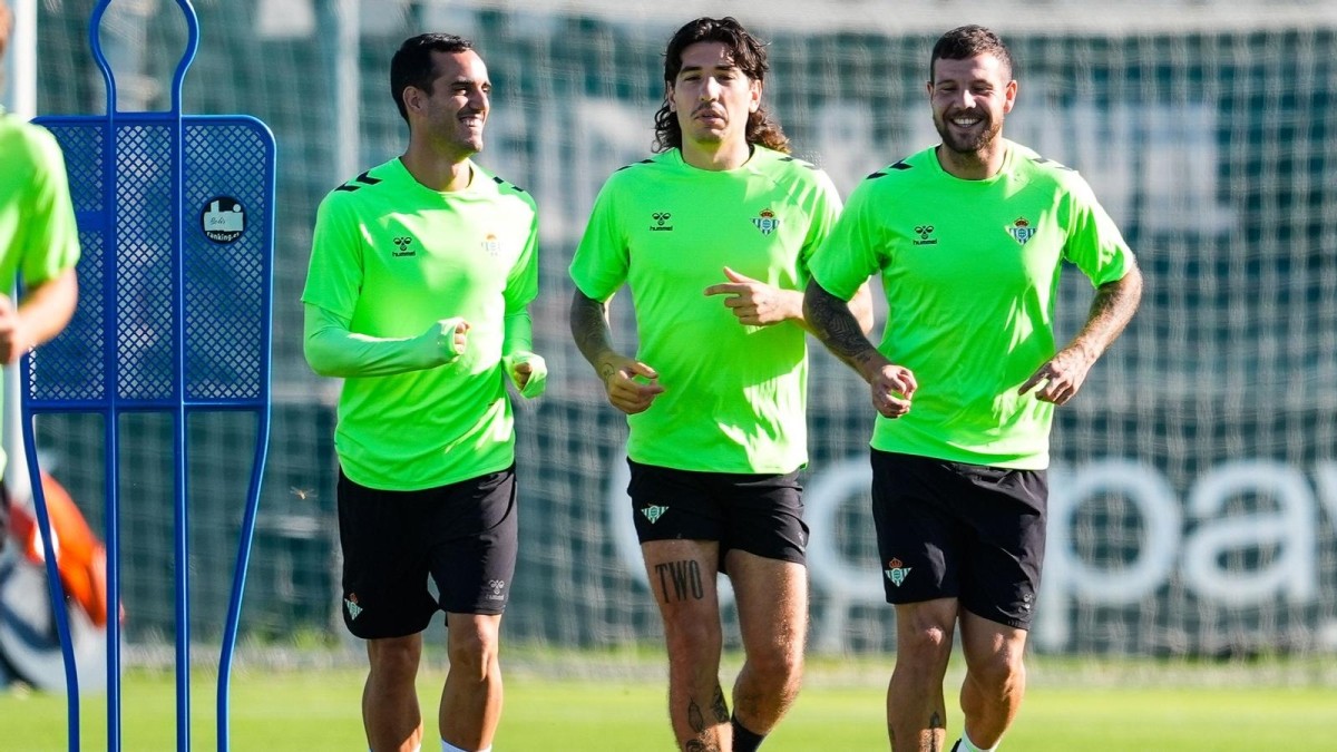 Cuatro bajas muy importantes en el entrenamiento del Real Betis Cuatro bajas muy importantes en el entrenamiento del Real Betis