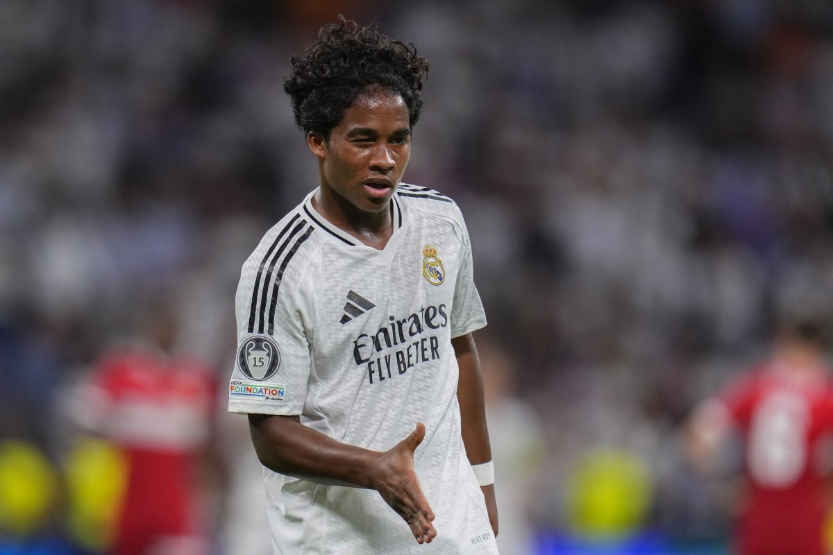 La titularidad de Endrick ante el Alavés peligra por unas molestias