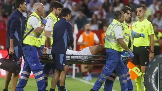 Mucha preocupación en el Sevilla por la lesión de Saúl Ñíguez Mucha preocupación en el Sevilla por la lesión de Saúl Ñíguez